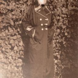 Frau Bello, 10 x 15 cm, 2020