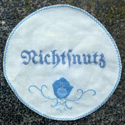 Nichtsnutz, Stickerei ø 13 cm, 2020